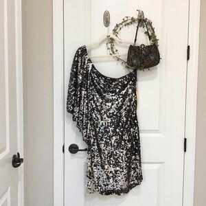 May Queen One Shoulder Sequin Silver/Black Dress Size 14, NWT
